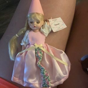 Madame Alexander doll not in store anymore (collectible)